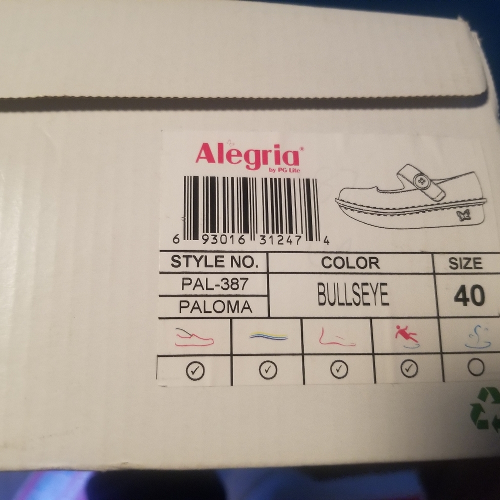 Nursing shoes and every day shoes used once - Picture 5 of 5